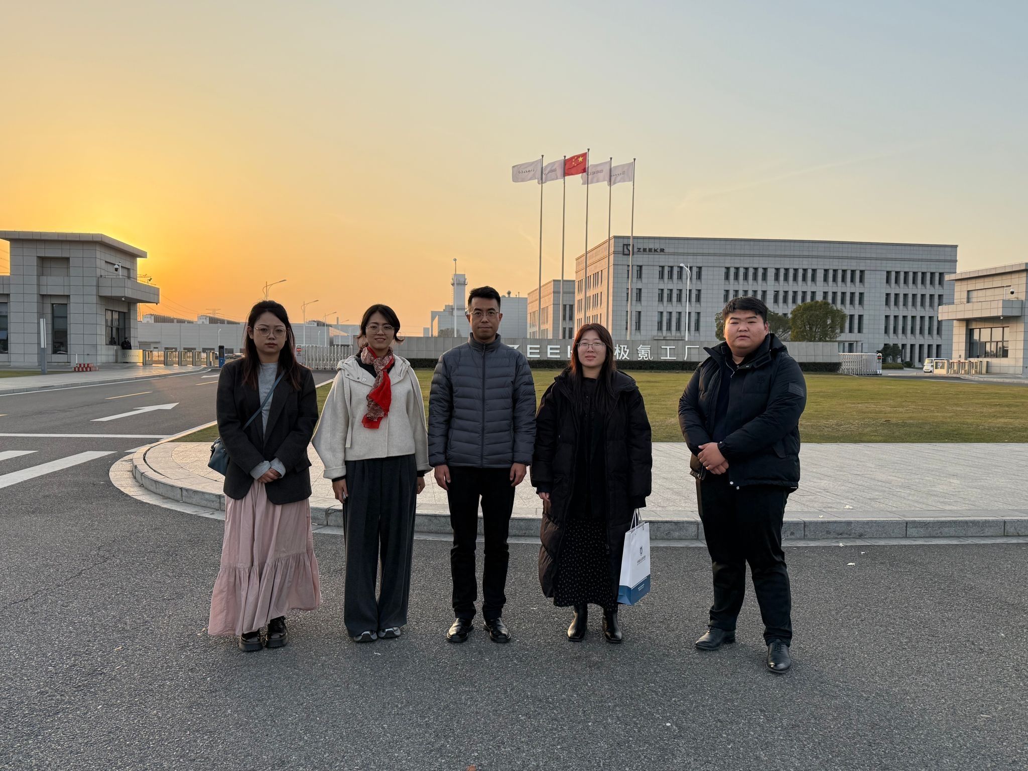 2026世界杯官网入口赴浙江“拓企访友”：开辟就业新渠道，凝聚校友促发展