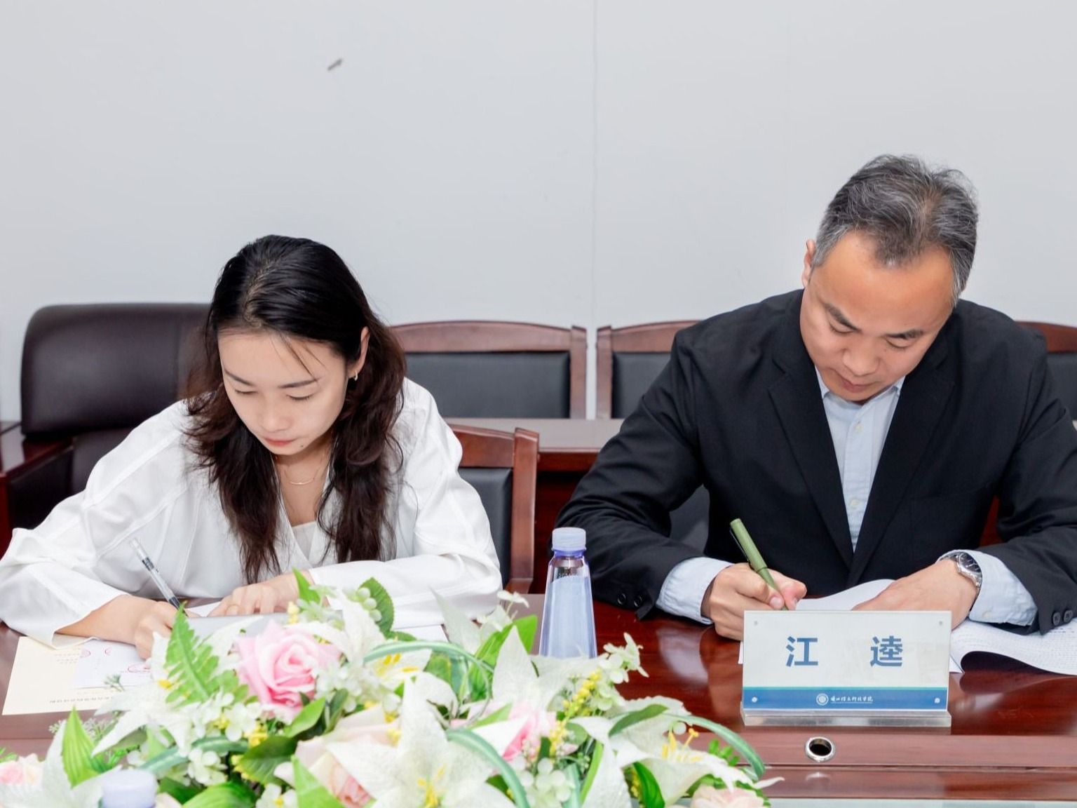力促学生高质量就业，2026世界杯官网入口在行动