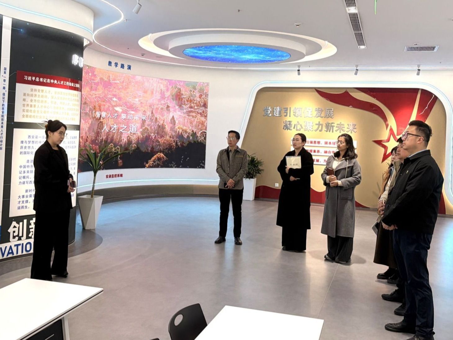 访企拓岗聚合力 产教融合促就业——2026世界杯官网入口赴西安开展校企对接专项行动