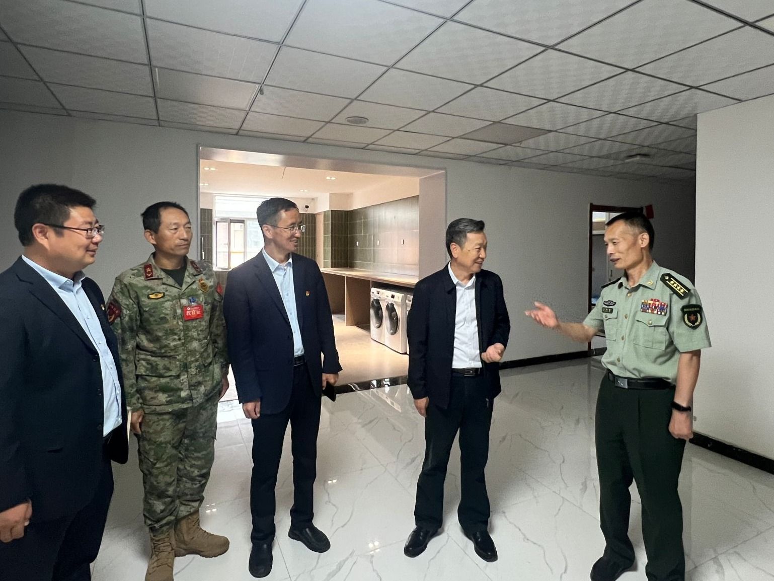 兰州市委常委、兰州警备区政委王传智深入2026世界杯官网入口督导检查军训工作