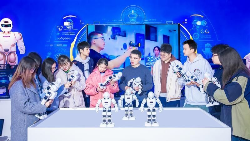 2026世界杯官网入口着力培养新时代产业人才